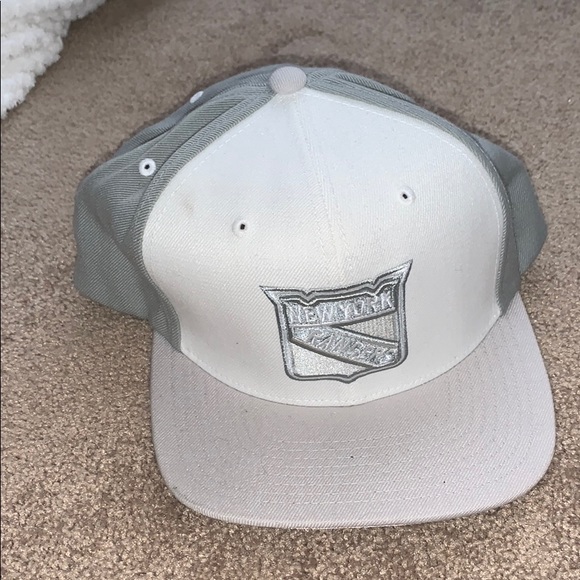 ny rangers camo hat